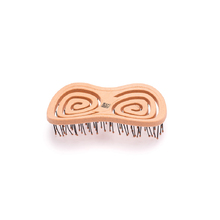 Щетка Dewal Beauty серия "Friendly", массажная, с нейлоновым штифтом, форма бабочка, оранжевая