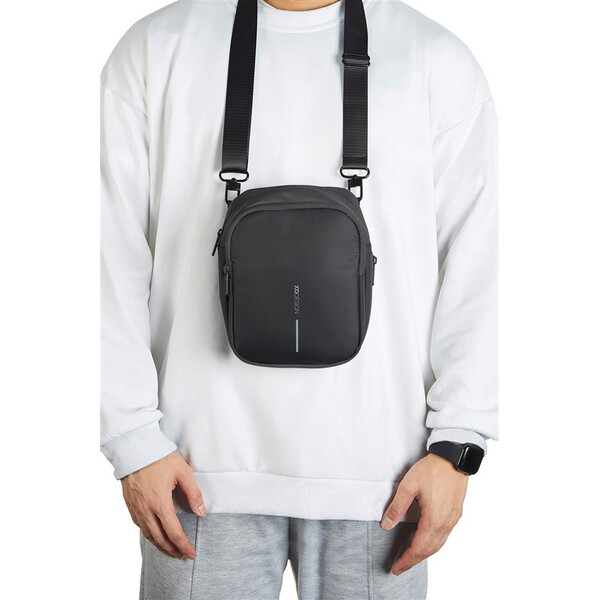 XI-P705.951