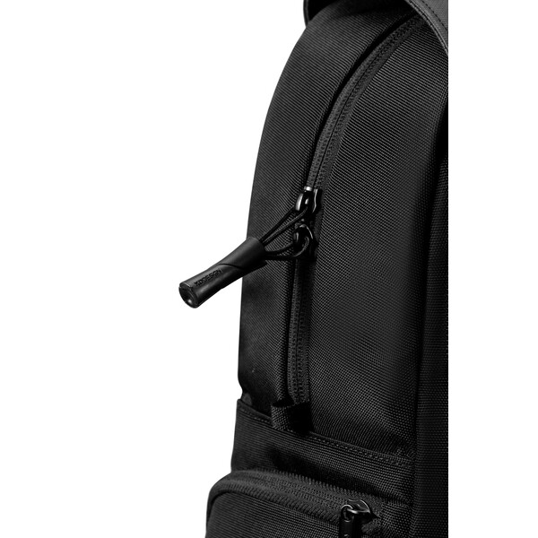 XI-P705.981
